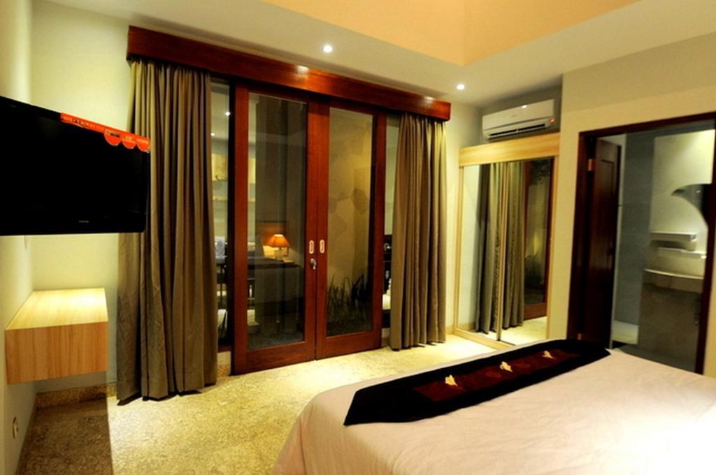 Two-Bedroom Pool Villa Return Airport Transfer